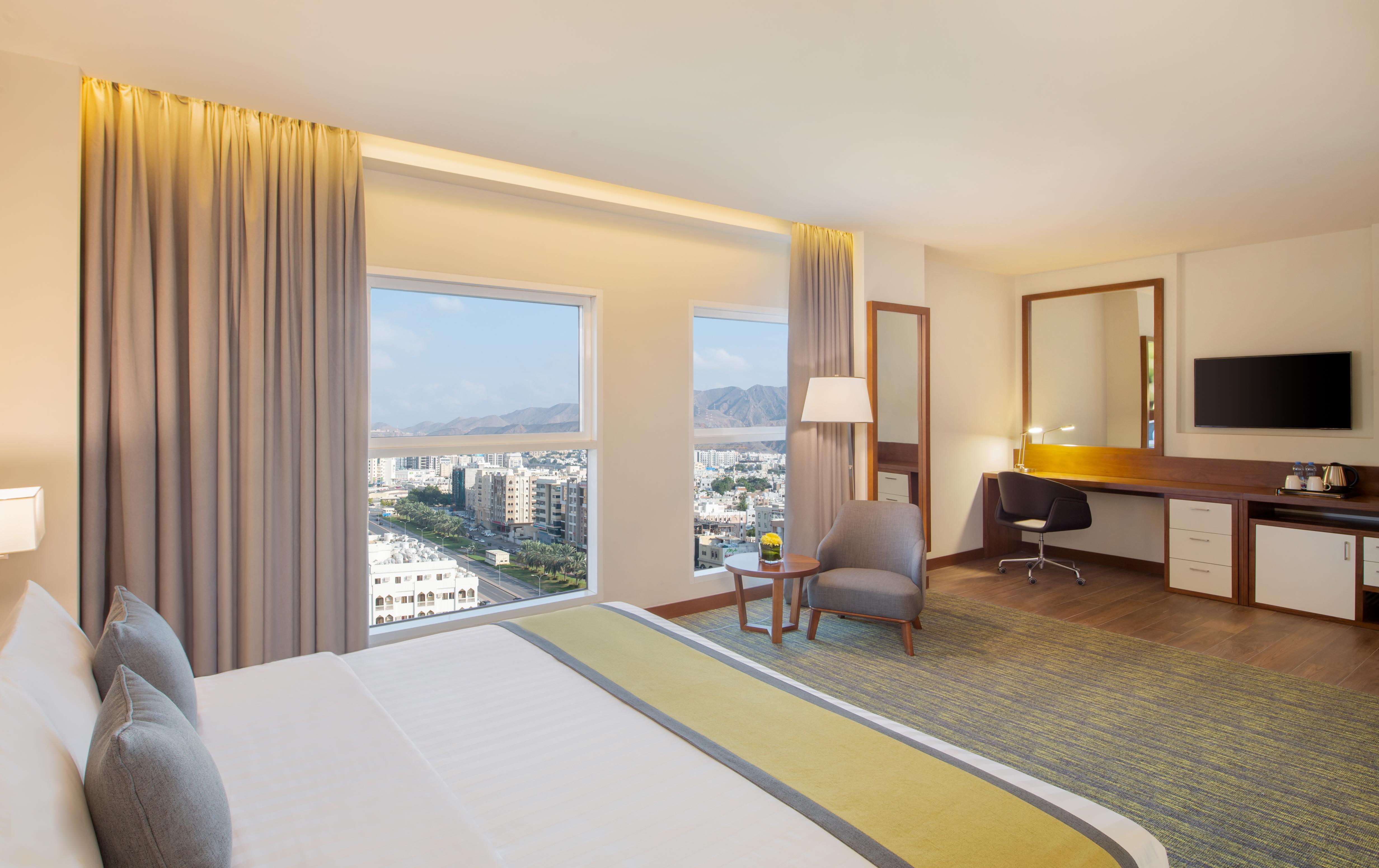 Wyndham Garden Muscat Al Khuwair Otel Dış mekan fotoğraf