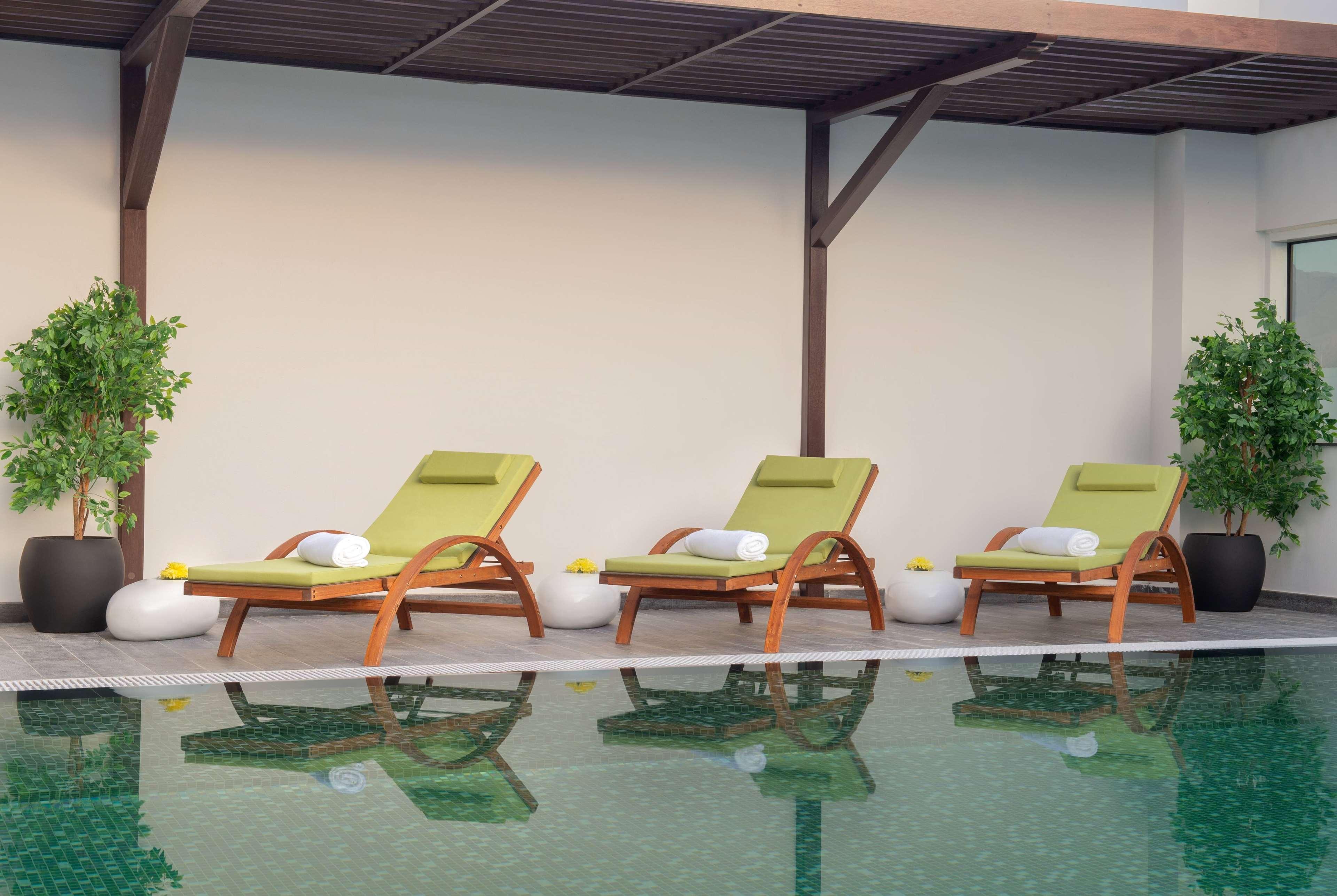 Wyndham Garden Muscat Al Khuwair Otel Dış mekan fotoğraf