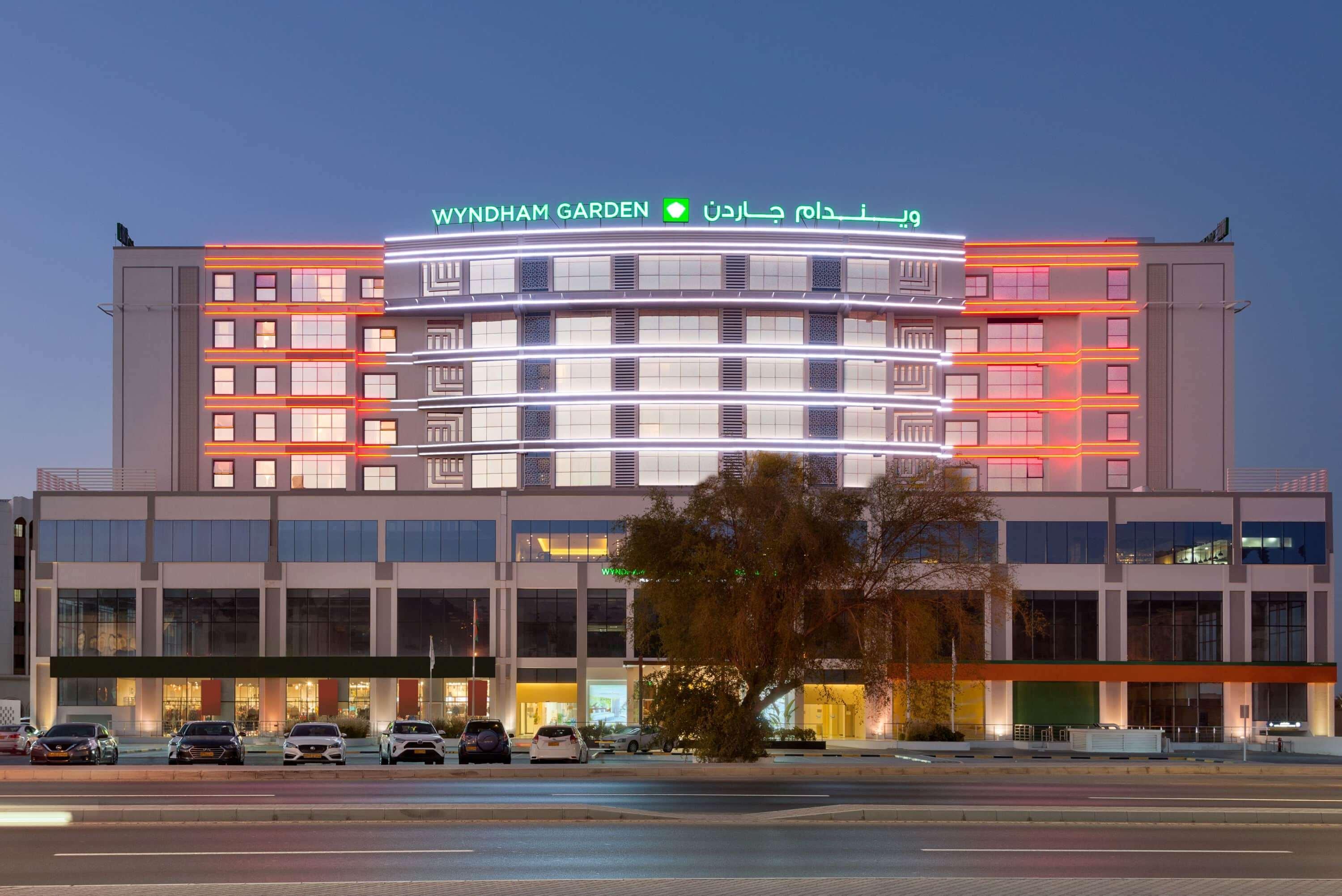Wyndham Garden Muscat Al Khuwair Otel Dış mekan fotoğraf