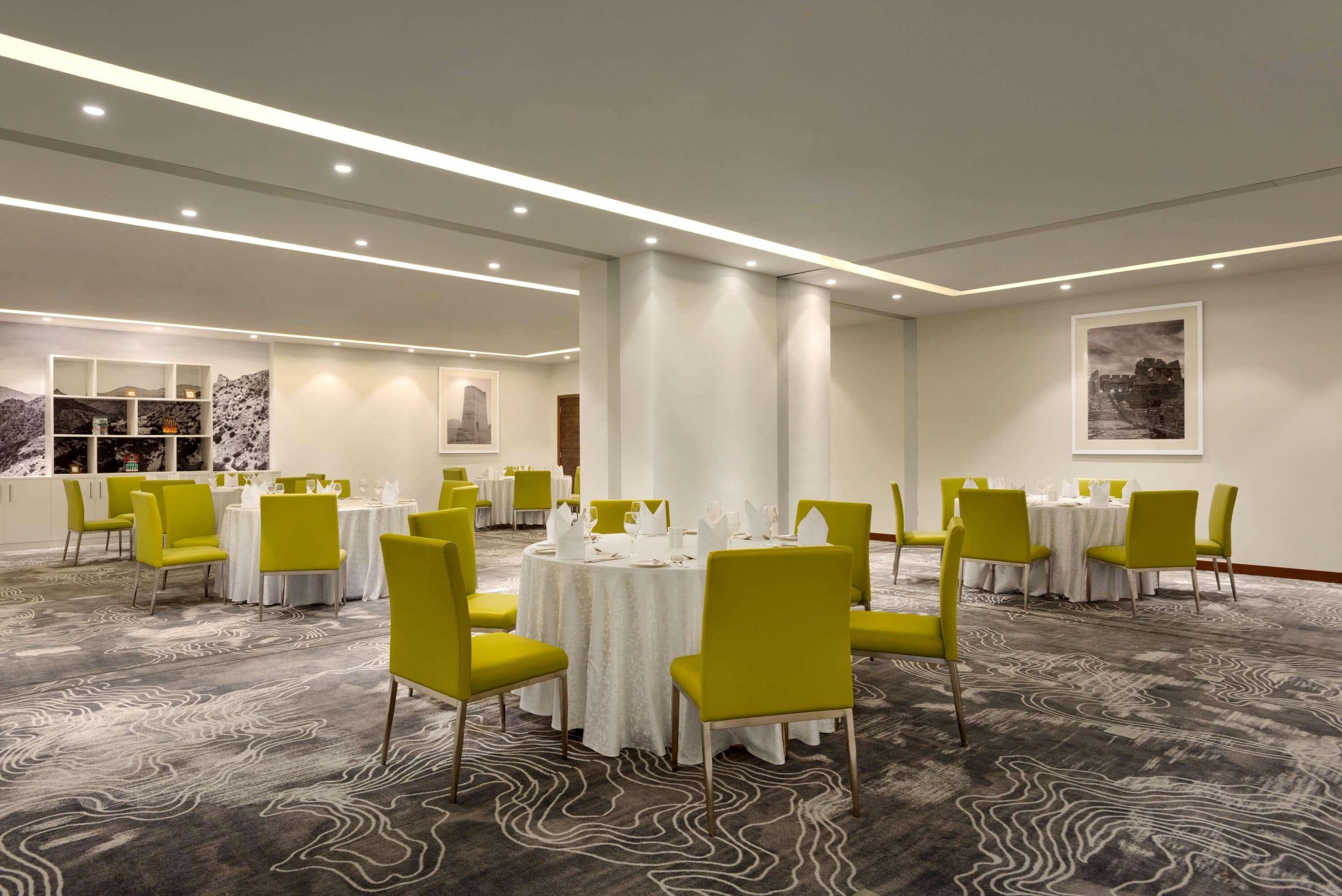 Wyndham Garden Muscat Al Khuwair Otel Dış mekan fotoğraf