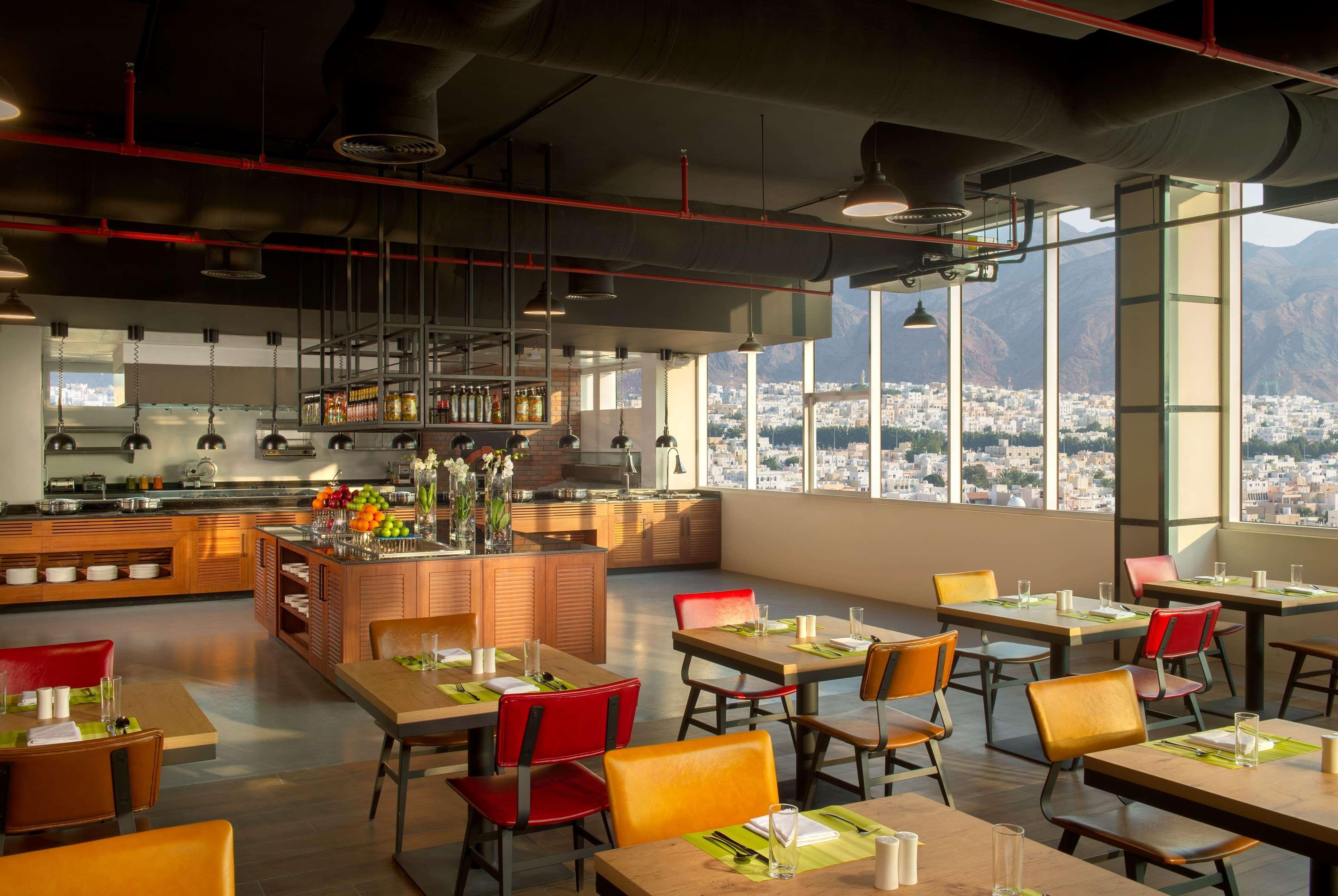 Wyndham Garden Muscat Al Khuwair Otel Dış mekan fotoğraf