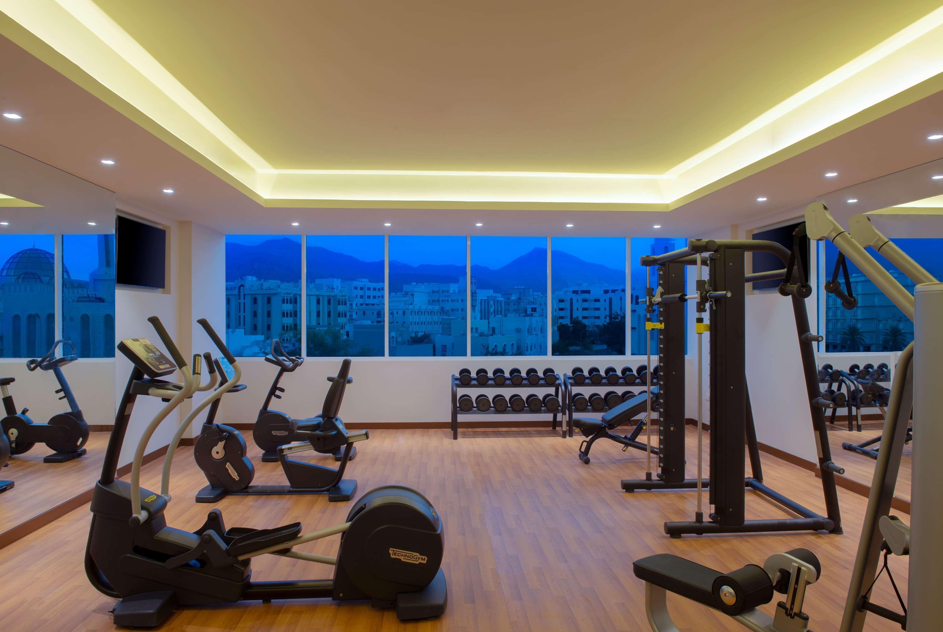 Wyndham Garden Muscat Al Khuwair Otel Dış mekan fotoğraf