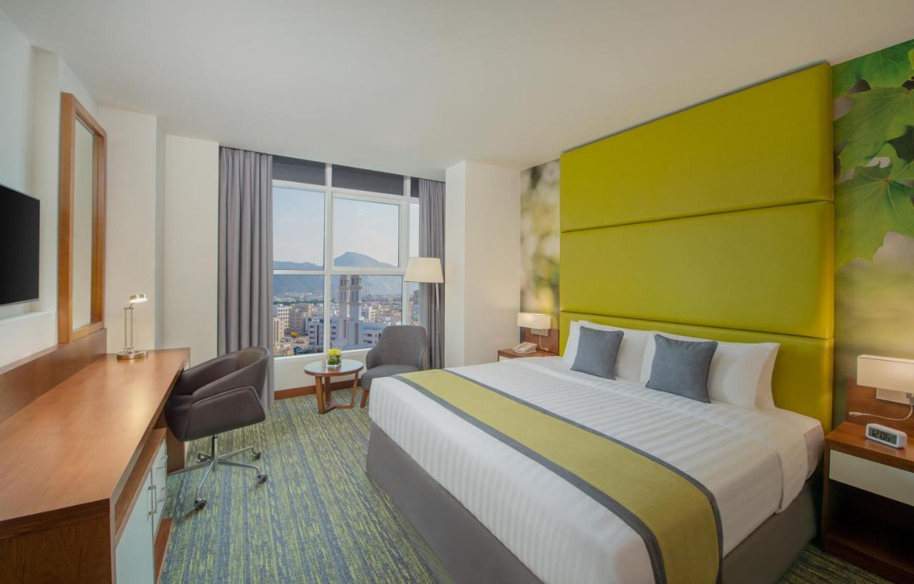 Wyndham Garden Muscat Al Khuwair Otel Dış mekan fotoğraf