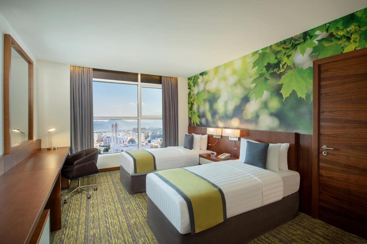 Wyndham Garden Muscat Al Khuwair Otel Dış mekan fotoğraf