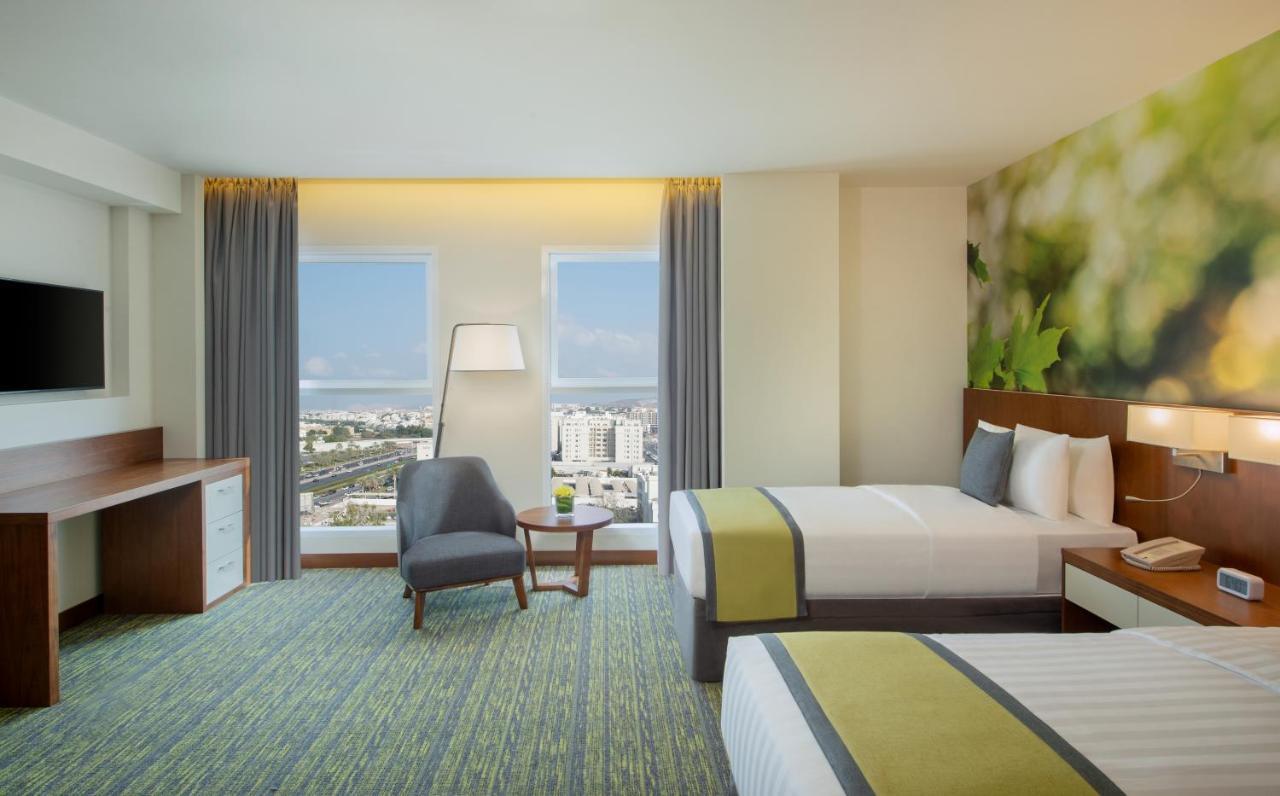 Wyndham Garden Muscat Al Khuwair Otel Dış mekan fotoğraf